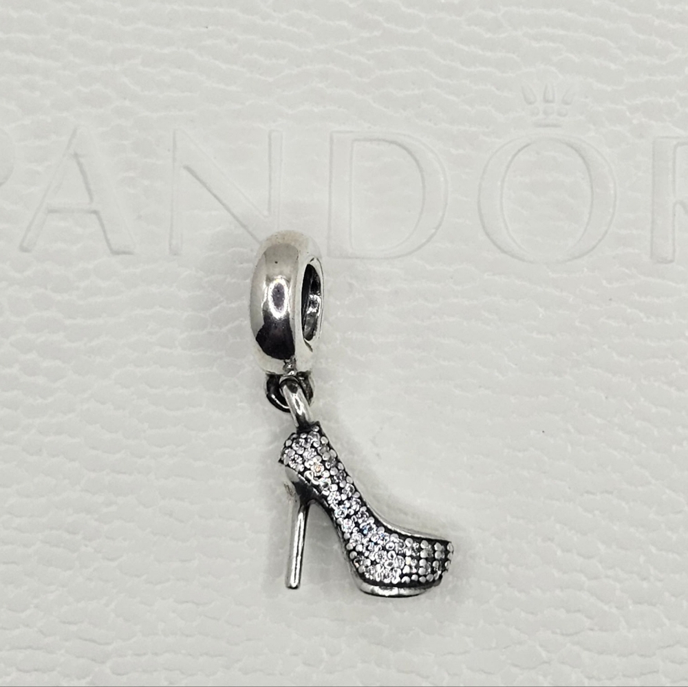👠Authentic Pandora ⭐️RETIRED⭐️ SPARKLING STILEETO DANGLE CHARM